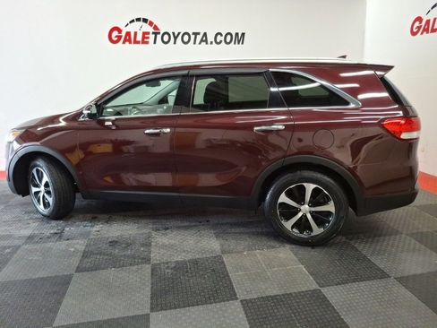 Used 2017 Kia Sorento EX image 7