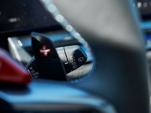 Used 2025 BMW M5 Touring image 64