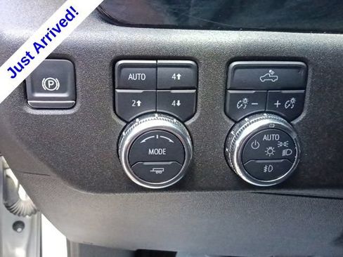 Used 2024 GMC Sierra 1500 Elevation AWD/4WD image 17