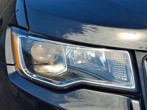 Used 2020 Jeep Grand Cherokee Limited AWD/4WD image 10