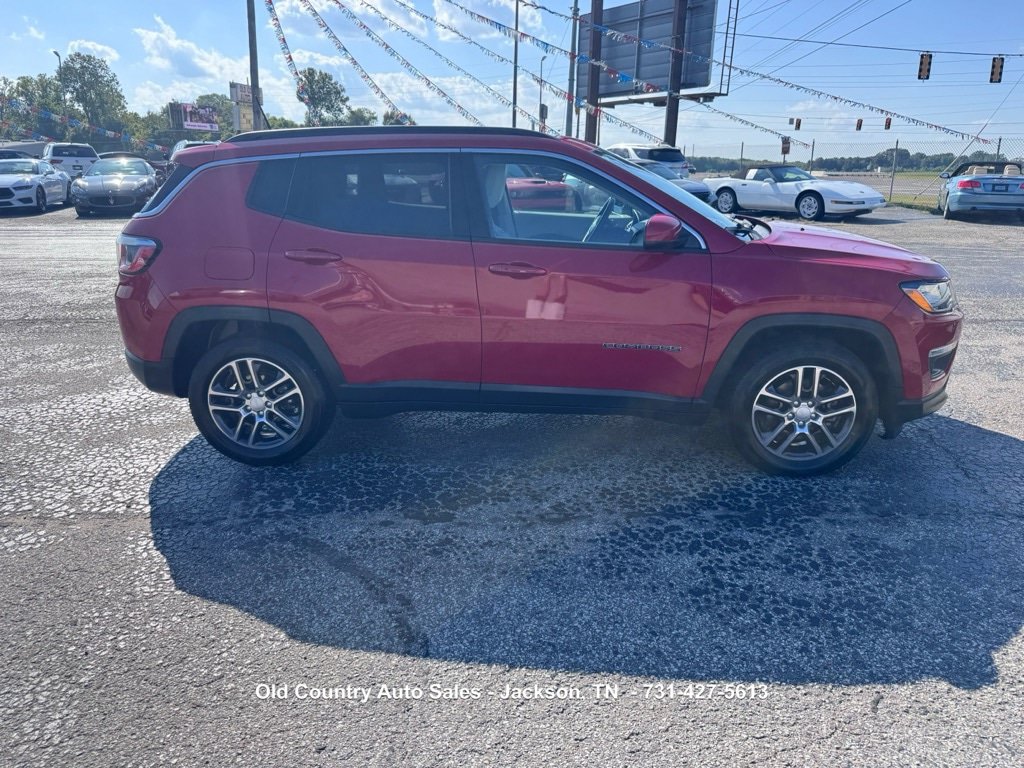 Used 2019 Jeep Compass Latitude FWD image 5