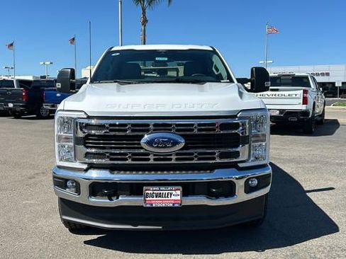 New 2026 Ford F250 XLT w/ FX4 Off-Road Package image 8