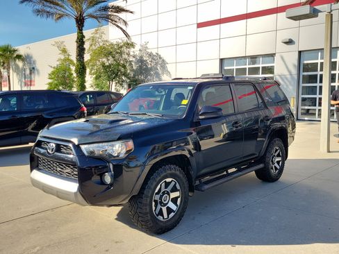 Used 2017 Toyota 4Runner TRD Off-Road AWD/4WD image 1