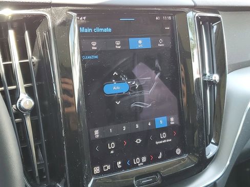 Certified 2023 Volvo XC60 B5 Core w/ Climate Package image 22