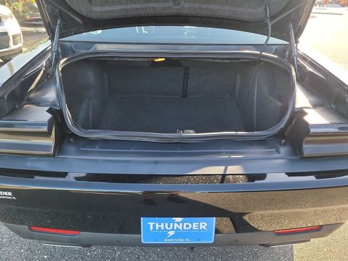 Used 2016 Dodge Challenger SXT Plus RWD image 8