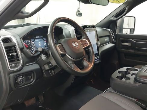 Used 2024 RAM 2500 Big Horn w/ Safety Group image 17