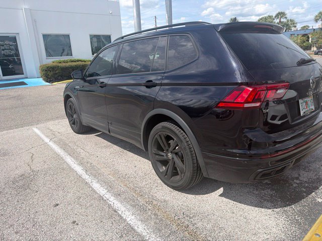 Used 2023 Volkswagen Tiguan SE R-Line FWD image 8