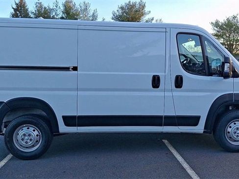Used 2023 RAM ProMaster 2500 image 9