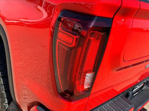 Used 2021 GMC Sierra 1500 AT4 image 32