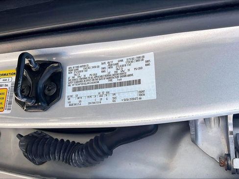 Used 2018 Ford F150 XLT w/ Equipment Group 302A Luxury AWD/4WD image 16