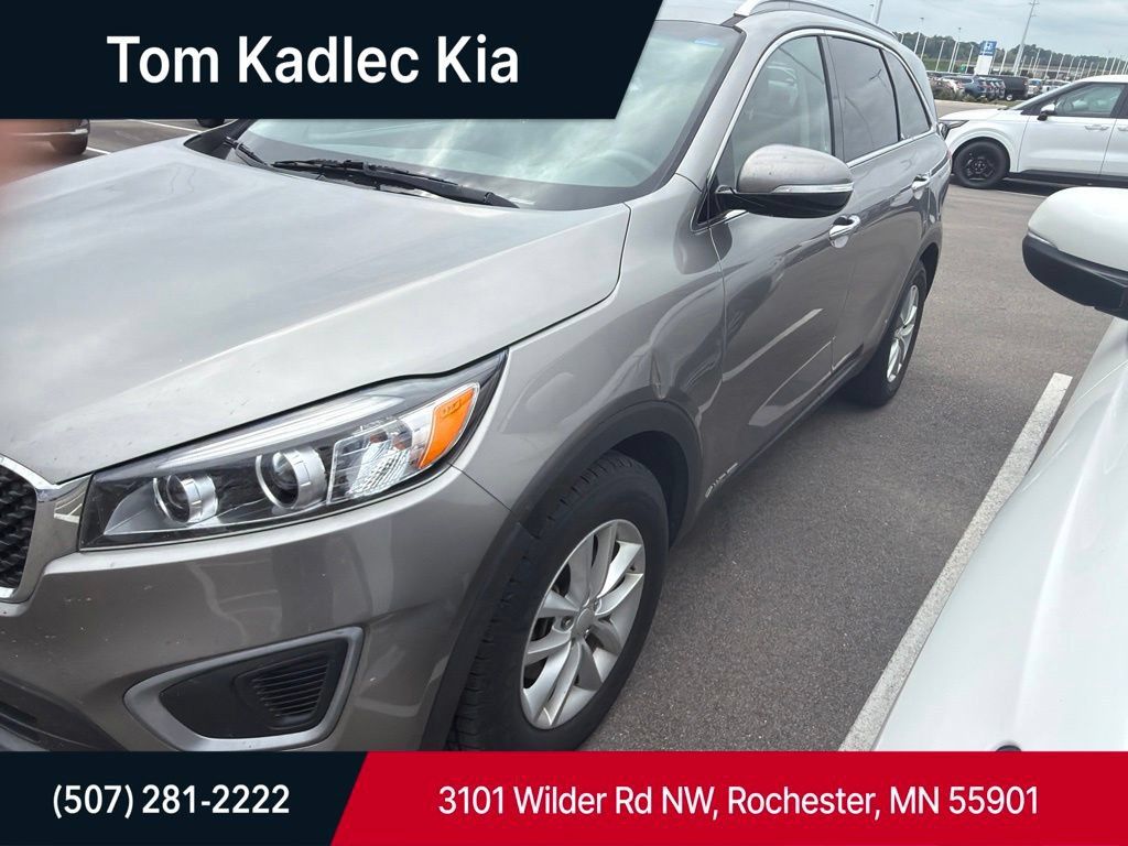 Used 2016 Kia Sorento LX AWD/4WD image 1