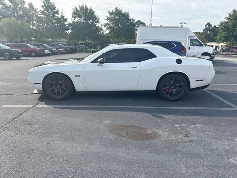 Used 2018 Dodge Challenger R/T w/ Quick Order Package 28P T/A RWD image 6