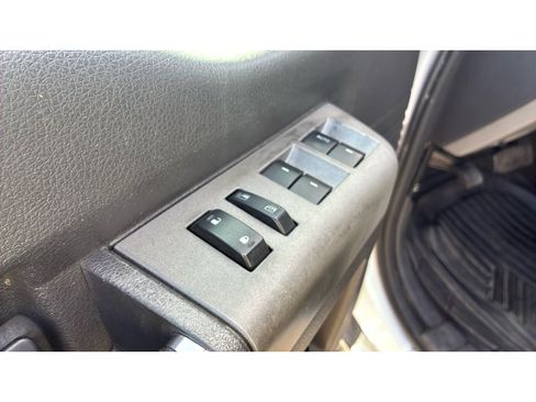 Used 2012 Ford F250 Lariat w/ Chrome Pkg image 11