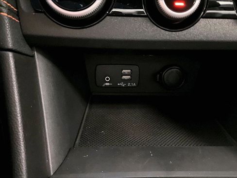 Used 2023 Subaru Crosstrek 2.5i Limited w/ Moonroof Package image 31