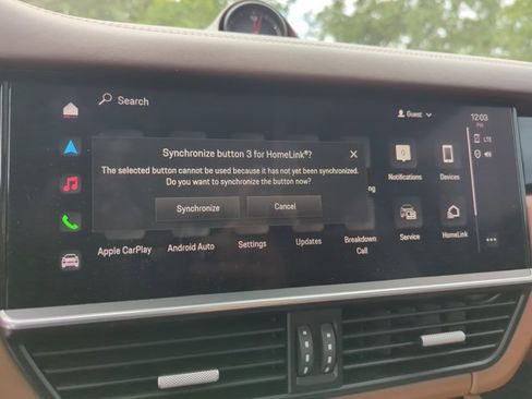 Used 2023 Porsche Cayenne image 11