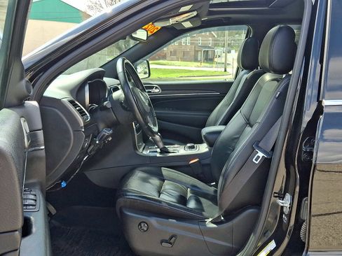 Used 2021 Jeep Grand Cherokee Limited w/ Premium Lighting Group image 16