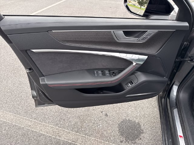 Used 2025 Audi S6 Premium Plus AWD/4WD image 25