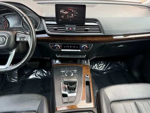 Used 2019 Audi Q5 2.0T Premium w/ Convenience Package image 35
