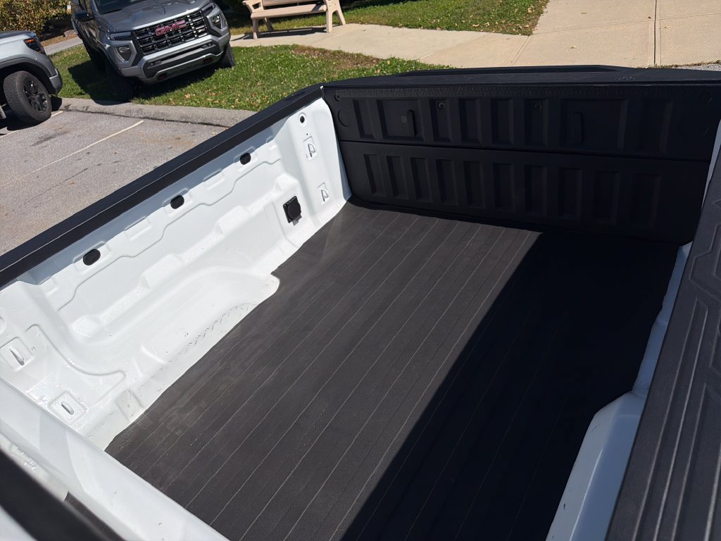 Used 2025 GMC Canyon AT4 AWD/4WD image 22