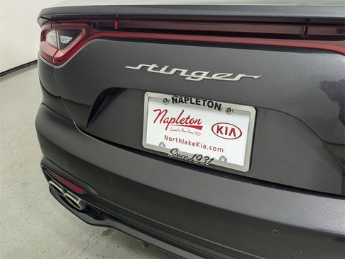 Used 2019 Kia Stinger Base image 8