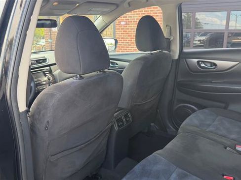 Used 2015 Nissan Rogue S AWD/4WD image 18