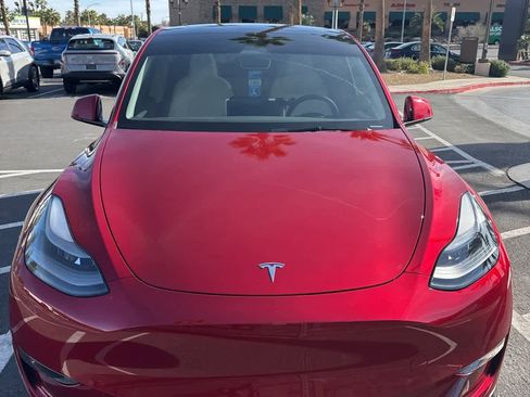 Used 2024 Tesla Model Y Long Range image 2