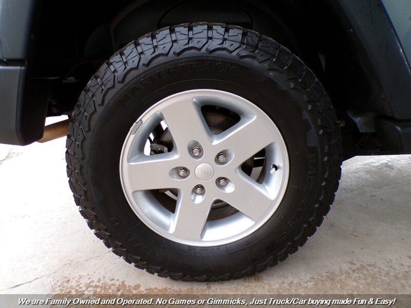 Used 2015 Jeep Wrangler Unlimited Sport w/ Quick Order Package 24S AWD/4WD image 32