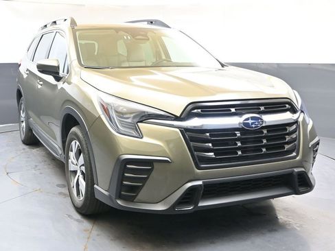 Used 2025 Subaru Ascent Premium AWD/4WD image 8