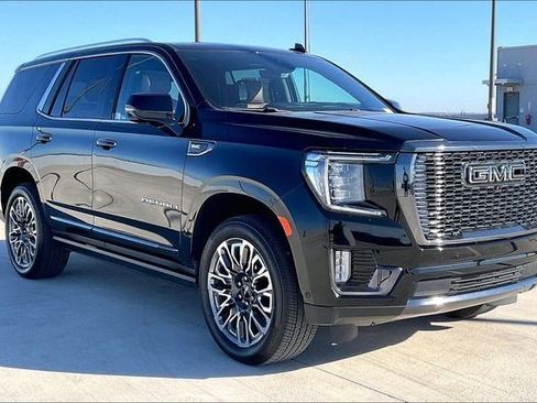 Used 2023 GMC Yukon Denali Ultimate image 13