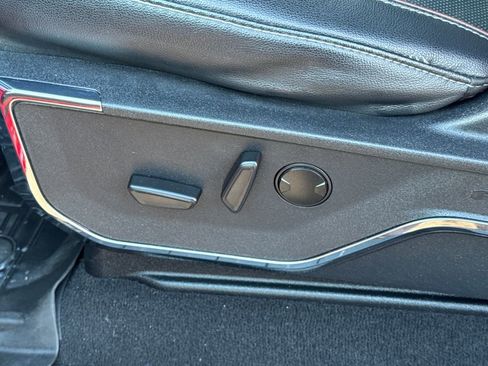 Used 2023 Ford F350 Lariat w/ Chrome Package image 57