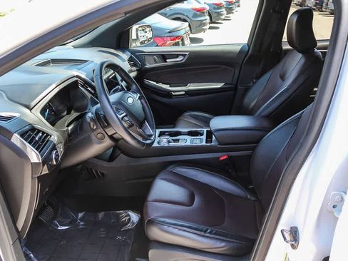 Used 2022 Ford Edge Titanium w/ Equipment Group 301A AWD/4WD image 19