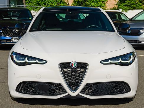 Used 2024 Alfa Romeo Giulia Ti w/ Active Assist Plus Package AWD/4WD image 2