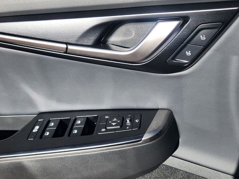 New 2025 Kia EV6 Wind image 7