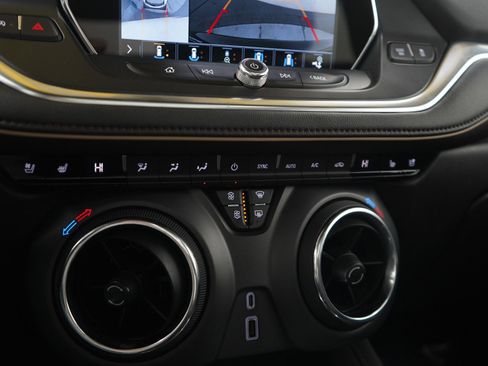 Used 2020 Chevrolet Blazer Premier w/ Driver Confidence II Package image 23