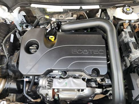Used 2024 GMC Terrain SLE FWD image 32