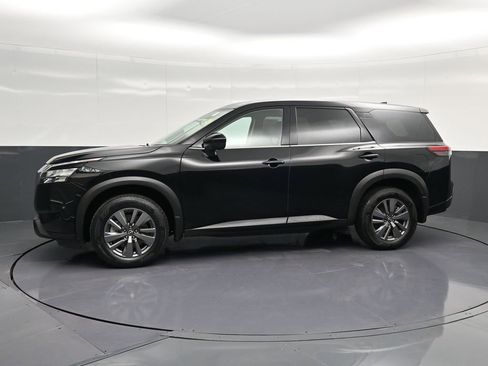 Used 2024 Nissan Pathfinder S image 7