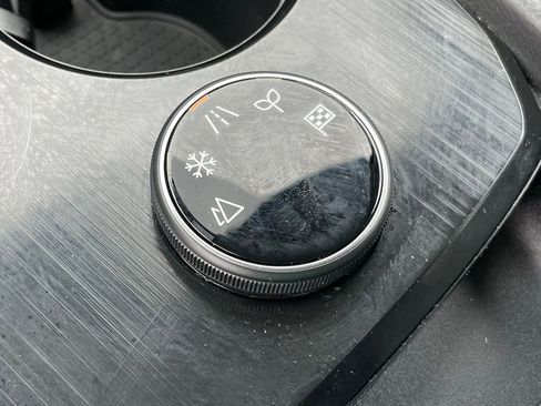 Certified 2023 Nissan Rogue SV image 25