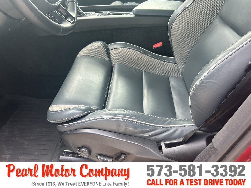 Used 2021 Volvo XC60 T5 R-Design AWD/4WD image 10