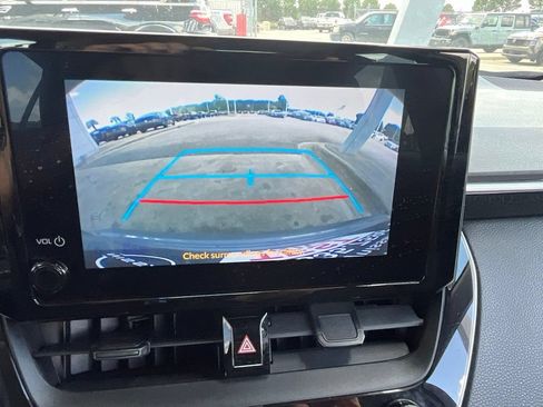 Used 2023 Toyota Corolla LE FWD image 15