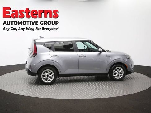 Used 2024 Kia Soul LX w/ Option Group 015 FWD image 43