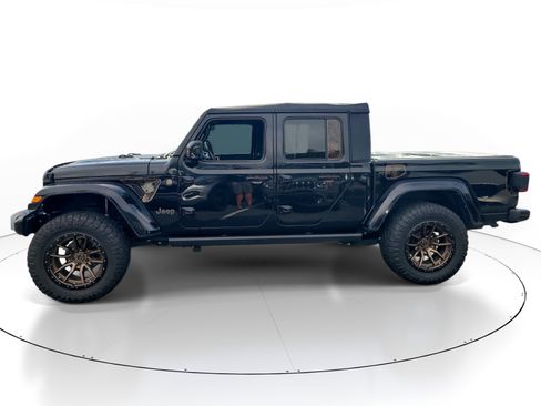Used 2021 Jeep Gladiator Overland AWD/4WD image 7