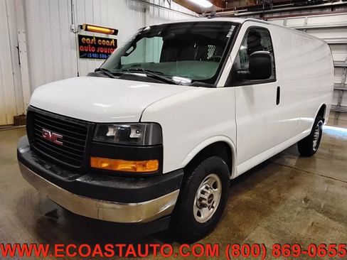 Used 2021 GMC Savana 2500 w/ Driver Convenience Package image 4
