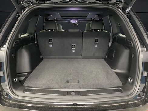 New 2025 Jeep Grand Cherokee Limited w/ Luxury Tech Group II AWD/4WD image 15