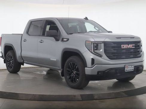 Used 2025 GMC Sierra 1500 Elevation w/ Preferred Package AWD/4WD image 2
