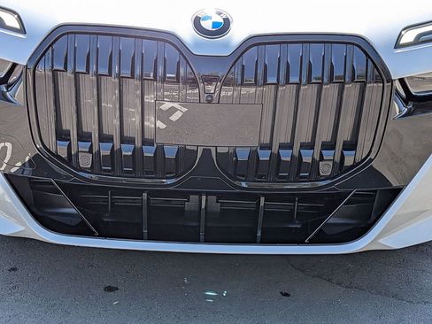 Used 2023 BMW 740i w/ Parking Assistance Package RWD image 36