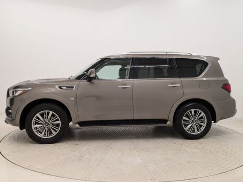 Used 2018 INFINITI QX80 2WD w/ Driver Assistance Package image 2