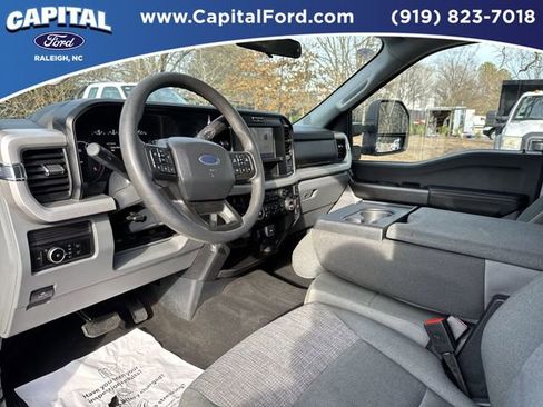 Certified 2025 Ford F250 XLT image 19