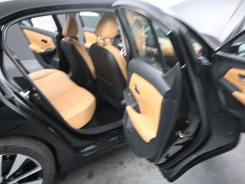 New 2025 Nissan Sentra SV w/ SV Premium Package image 20