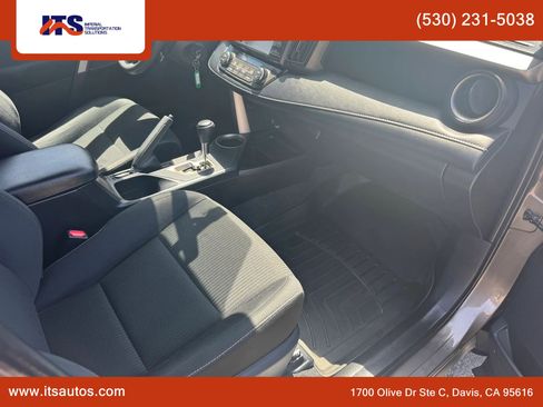 Used 2013 Toyota RAV4 XLE FWD image 10
