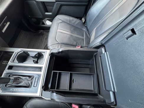 Used 2016 Ford F150 Platinum w/ Technology Package image 19